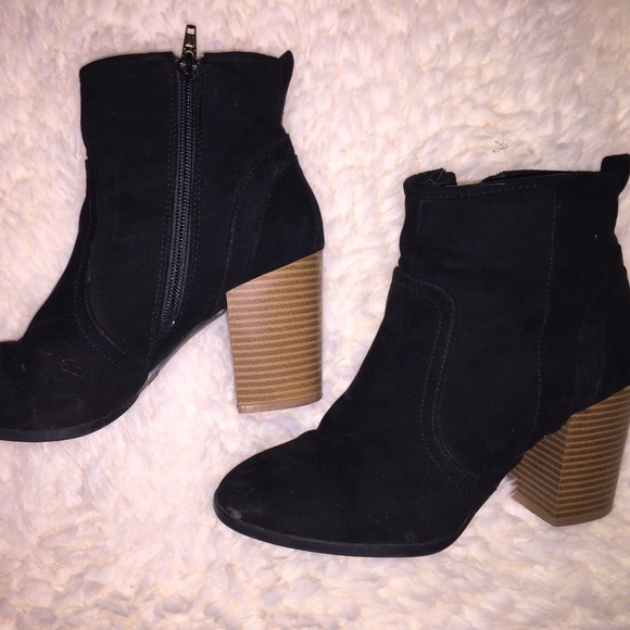 Qupid Shoes - Black Wooden Block Heel Booties